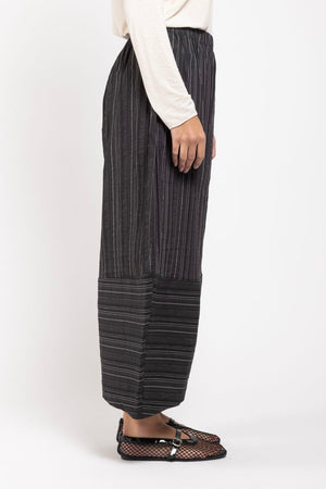 Pantalon Rusudan côté