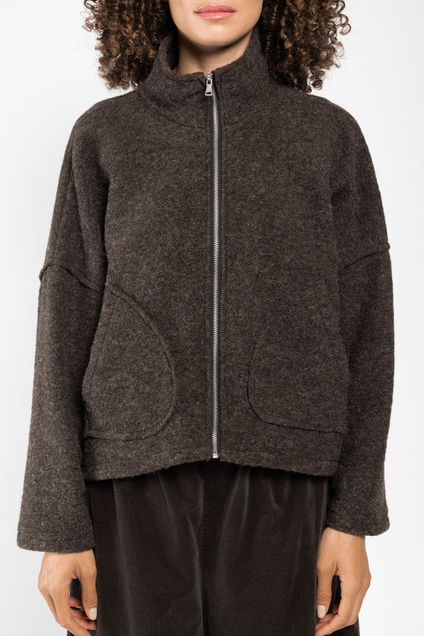 Veste Assam
