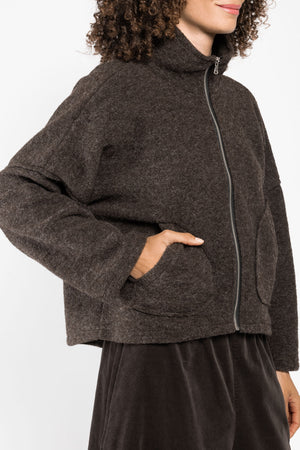 Veste Assam