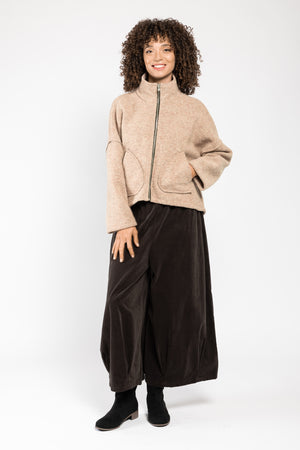 Veste Assam