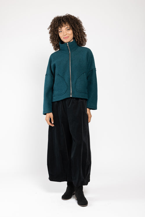 Veste Assam