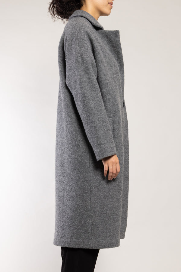 Manteau Narva laine bouclette granit Elemente Clemente, profil emmanchures descendues