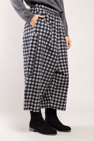 Pantalon Capsy vichy crinkle marine a.osher, poches décalées et tissu froissé