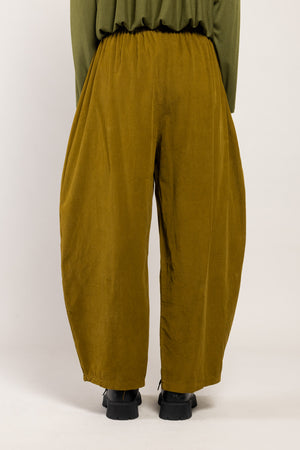 Pantalon Mazin Velours La Sélection Stocks du Marais — coloris Kiwi (vue 5)