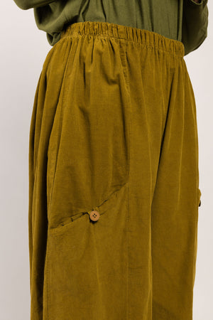 Pantalon Mazin Velours La Sélection Stocks du Marais — coloris Kiwi (vue 6)